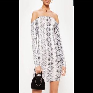 Snake Print Bodycon Dress 🐍 NWT